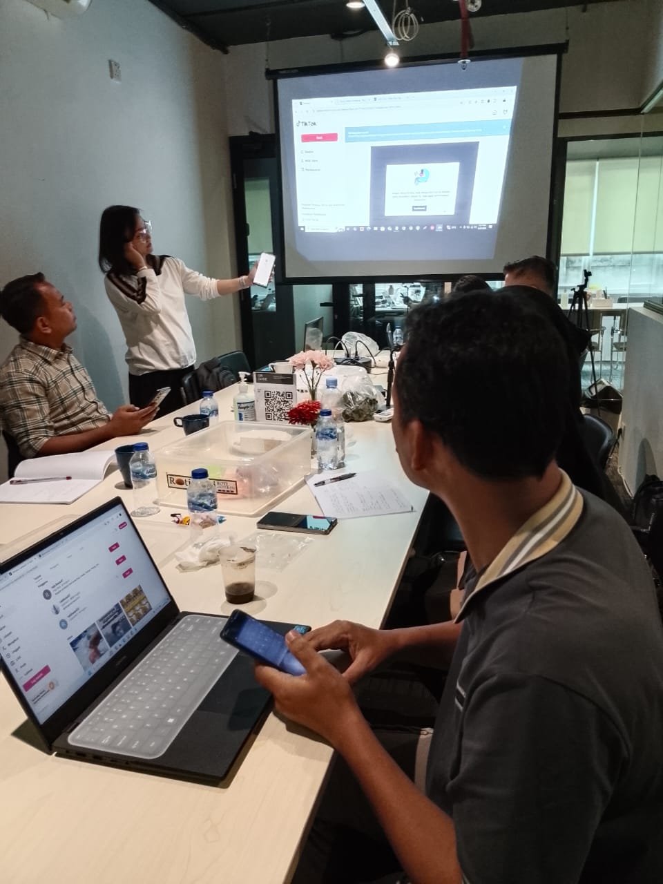 Kursus TikTok Affiliate Depok